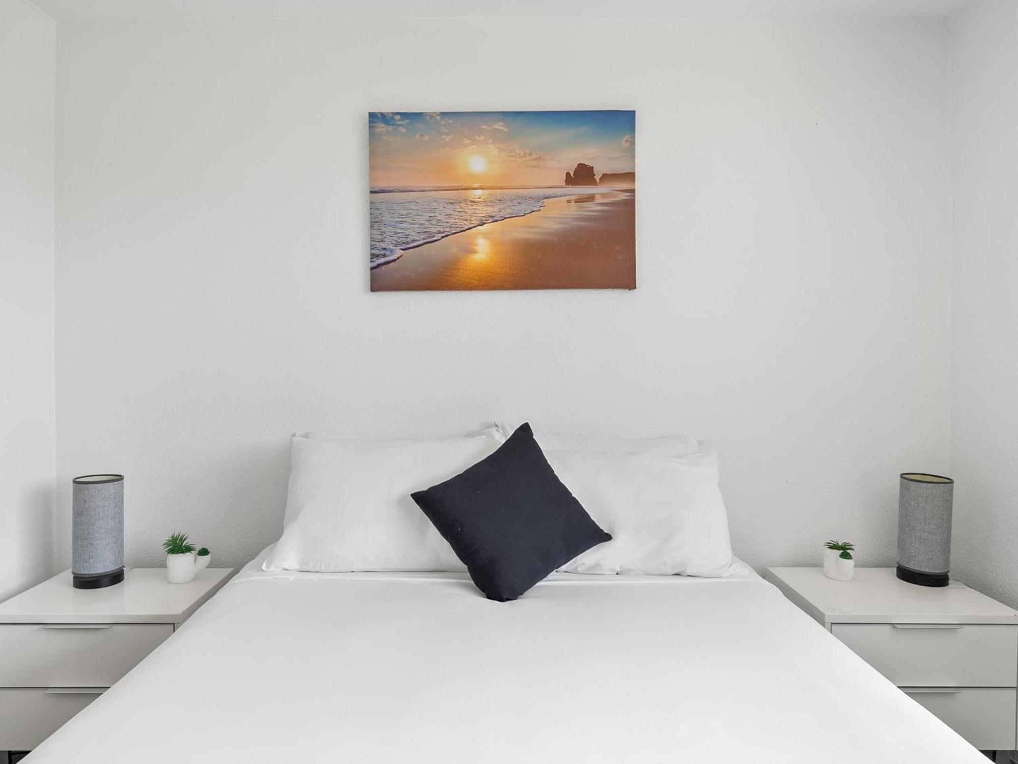 Mandolin Beachfront Resort Alexandra Headland Exterior photo